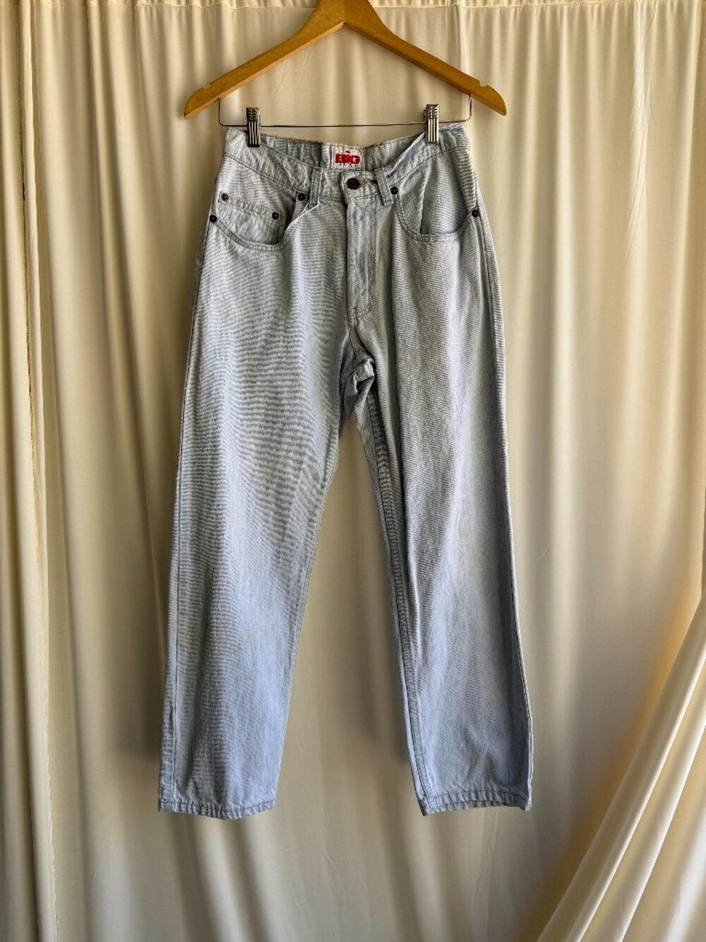 Vintage Levi's Student Light Wash Mom Jeans White Tab W28 L28 Made in USA